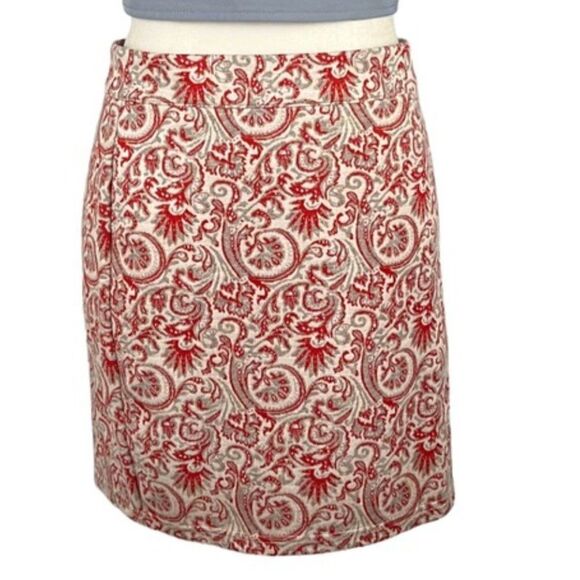 Free People Bodycon Skirt Size Small EUC - Red, Silver, White Festive Print - Picture 2 of 9